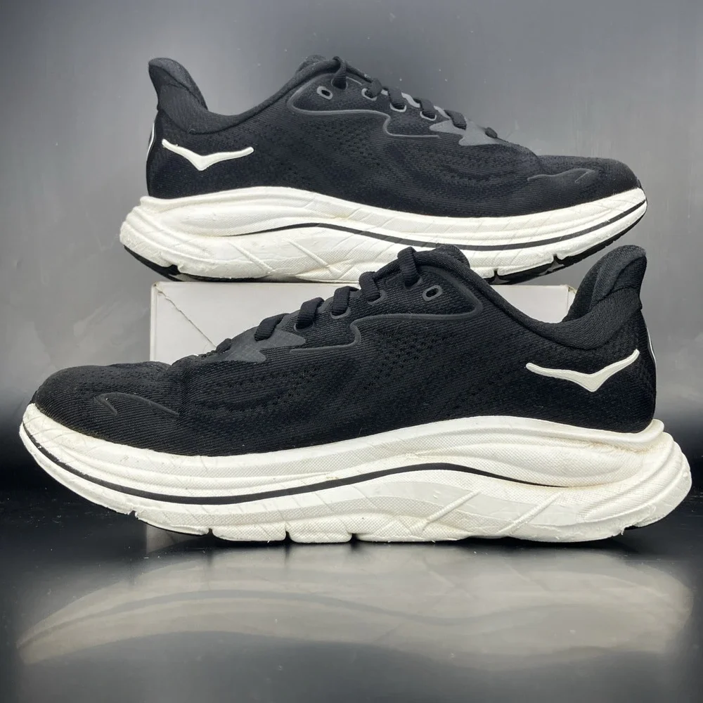 Hoka One One Clifton 10 Wide - Women's Size 7D 'Black/White' (1162050 BWHT)